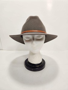 lot 229 image: Excellent Condition Vintage Mens Fedora - Broken Hill Collection - Size 7 58