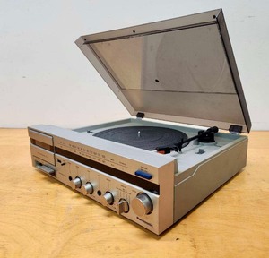 lot 274 image: Working PANASONIC Turntable Stereo & Cassette Player