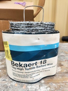 lot 291 image: Bekaert 18g High Tensile Barbed Wire Roll