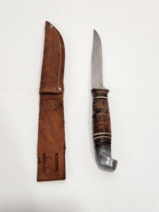 lot 298 image: Old Vintage ESTWING Fixed Blade Knife wSheath