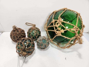lot 304 image: Lot of Japanese Nautical Glass Fishing Floats