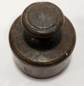 lot 316 image: Early Antique 3lb Solid Brass Weight