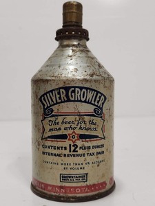 lot 324 image: Orignial 1933 GLUEKs Cone Top Beer Can Cigarette Lighter