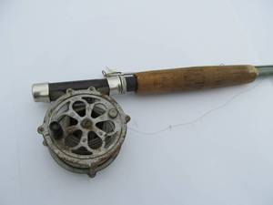 lot 348 image: Nice Old Vintage Glas-Lite Fishing Rod wEarly Reel
