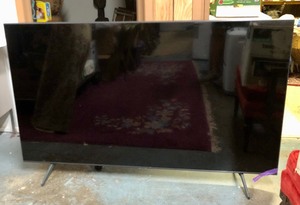 lot 403 image: Working Samsung 65 Smart TV wRemote