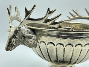 lot 18 image: Vintage Champagne Bowl with Stag Figurines - Stag Figurine Champagne Bowl