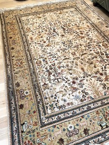 lot 49 image: Vintage Area Rug