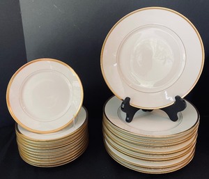 lot 65 image: Limoges of France China Grouping
