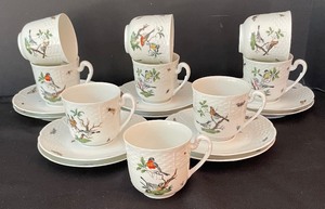 lot 69 image: Ceralene Limoges China Grouping