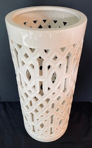 lot 73 image: Ballard Designs White Ceramic Umbrella Holder