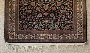 lot 157 image: Magnificent Vintage Area Rug