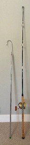 lot 185 image: Vintage Gladding Forester Fishing Pole with Penn 20 International Reel and Hook