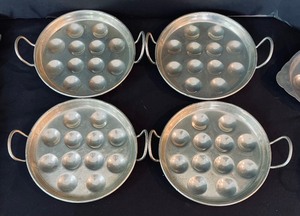 lot 207 image: Escargot Serving Pieces