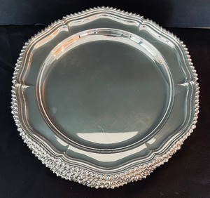 lot 213 image: 12 Silver Plated Chargers