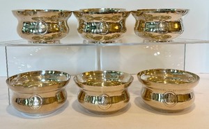lot 162 image: (7) Vintage English Garrard and Co Bowls