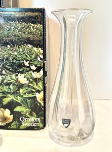 lot 152 image: Three Orrefors Anemone Crystal Vases