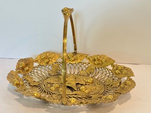 lot 148 image: Vintage Art Nouveau Gilded Ornate Basket Tray