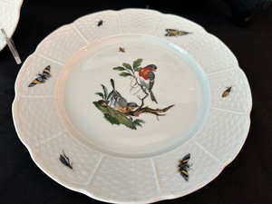 lot 122 image: (4) A. Raynaud Limoges Luncheon Plates