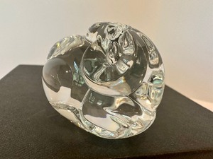 lot 104 image: Steuben Crystal Ram Figurine