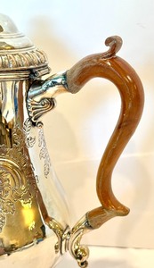 lot 112 image: Antique English Silver Plate Coffee Pot - Vintage Baluster Shaped Rococo Coffee Pot
