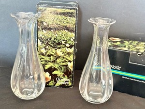 lot 92 image: Pair of Orrefors Anemone Crystal Vases