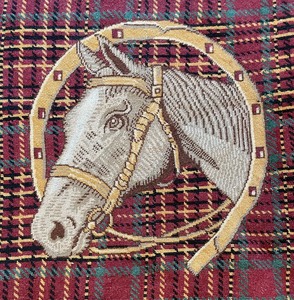 lot 259 image: Handwoven Wooled Needlepoint Tapestry  Rug from India