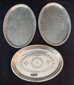 lot 266 image: Vintage Silver Plate Items