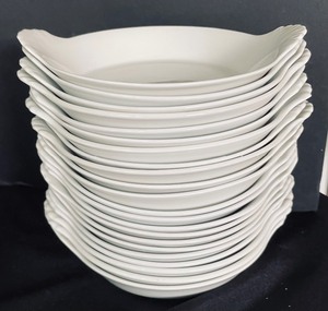 lot 276 image: Wonderful White Dishware