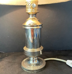 lot 281 image: Petite Table Lamp