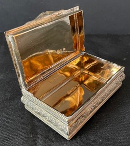 lot 284 image: Vintage Embossed Trinket Box