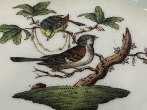 lot 40 image: Vintage Herend Small Hand Painted Trinket Dish