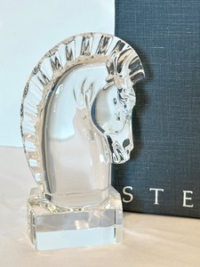 lot 56A image: Steuben Crystal Art Glass Horse Head Chess Piece