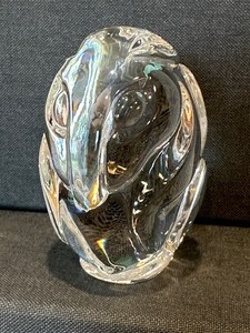 lot 60 image: Steuben Crystal Rat Figurine