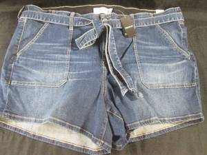 lot 69 image: (BS) Torrid Denim Womens Jean Shor...