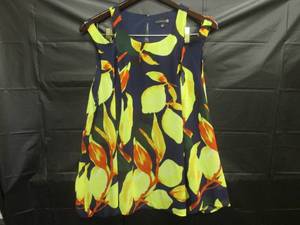 lot 77 image: (RCK) Ryan Wythe Womens Top Size 2...