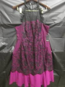 lot 84 image: (RCK) Eloquii Womens Dress Size 20...