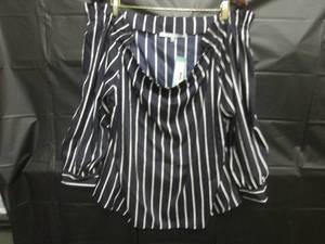 lot 85 image: (EC1) Collective Concepts Womens O...