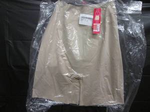 lot 115 image: (RCK) Spanx Medium Slimming Shorts ...