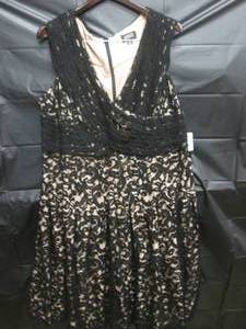 lot 168 image: (RCK) Adrianna Papell Womens Dress...