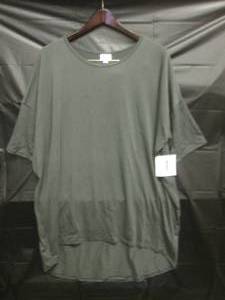 lot 185 image: (RCK) Lula Roe Top Size 2XL - New...