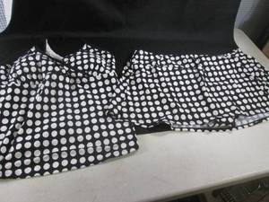 lot 200 image: (CS) Womens 2pc Swimsuit Size 22W...
