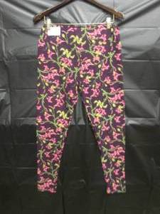 lot 205 image: (EC1) Lula Roe Leggings Tall & Curv...