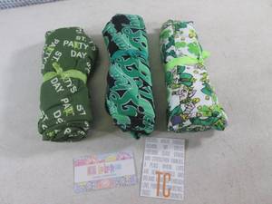 lot 209 image: (CSB) Lot of 3 Lula Roe Leggings Ta...