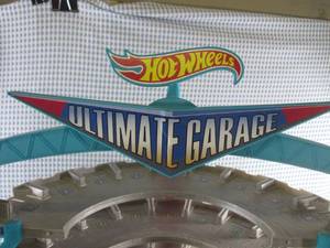 lot 210 image: (BS) Hot Wheels Ultimate Garage - 2...
