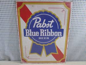 lot 245 image: (EC1) Pabst Blue Ribbon Beer Tin Si...