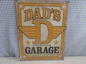 lot 252 image: (G-1) Dads Garage Tin Sign - 12 1...