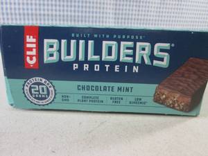 lot 316 image: (B-2) Box 12 Bars Chocolate Mint Cl...