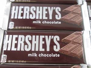 lot 322 image: (B-1) 12 Hersheys Milk Chocolate Ca...