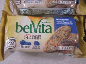 lot 334 image: (B-1) 12 Blueberry Belvita Breakfas...