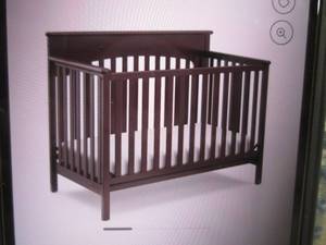 lot 348 image: (EW1) Graco Lauren Baby Crib  Todd...